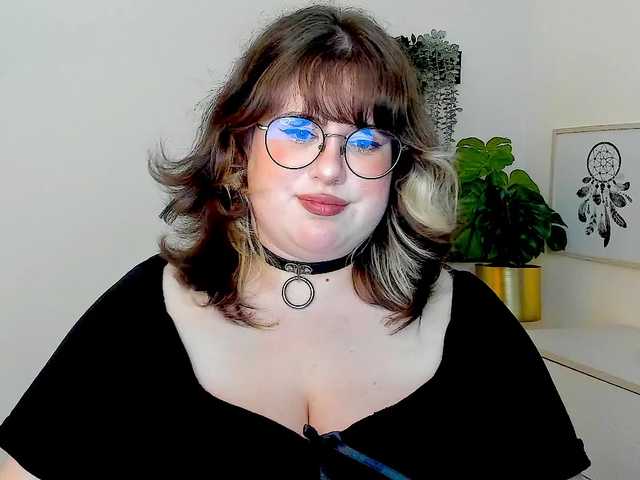 OpheliaLush live cam on BongaCams