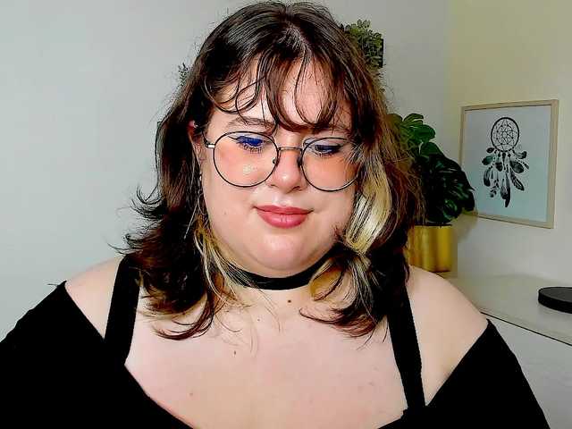 OpheliaLush live cam on BongaCams
