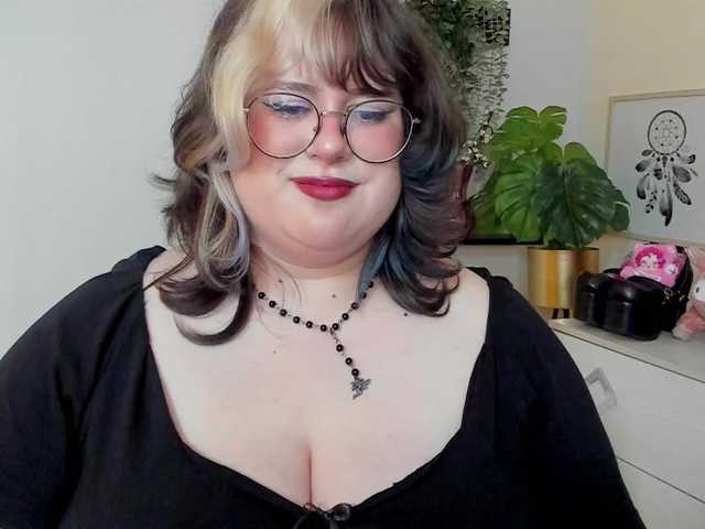 OpheliaLush live cam on BongaCams