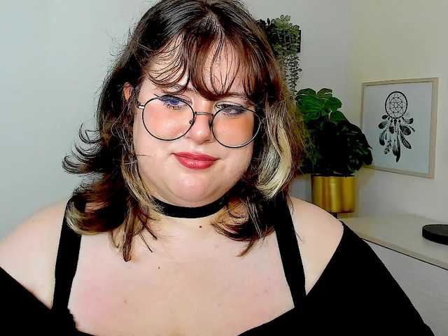 OpheliaLush live cam on BongaCams