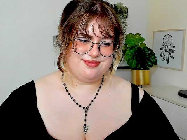 OpheliaLush live cam on BongaCams