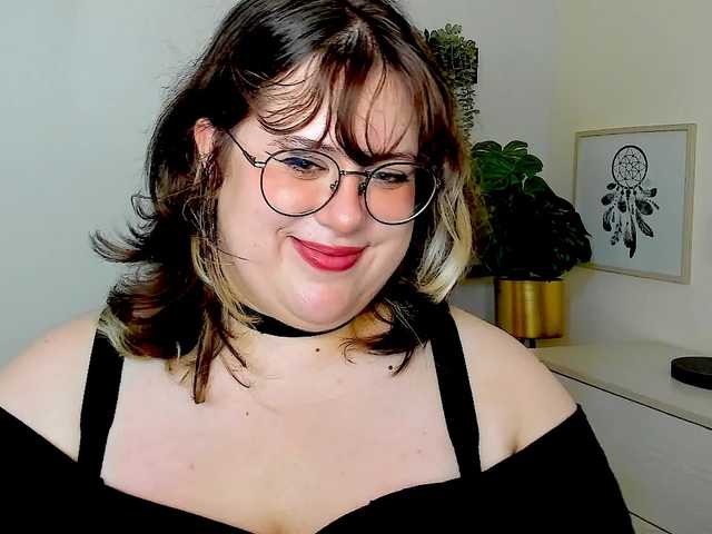 OpheliaLush live cam on BongaCams
