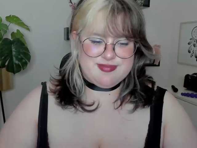 OpheliaLush live cam on BongaCams