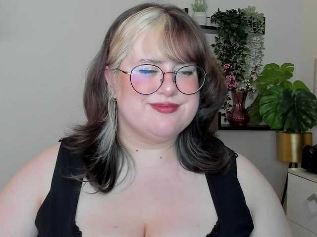 OpheliaLush live cam on BongaCams