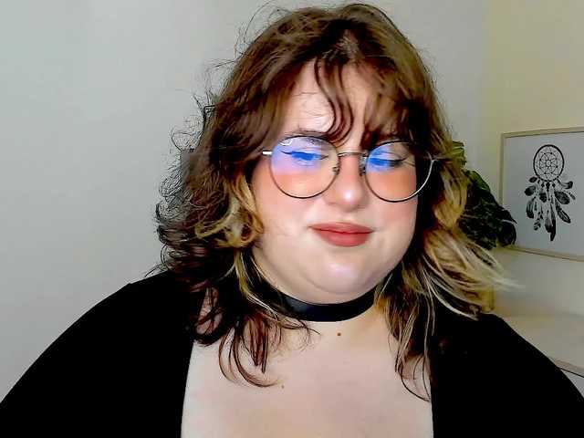 OpheliaLush live cam on BongaCams