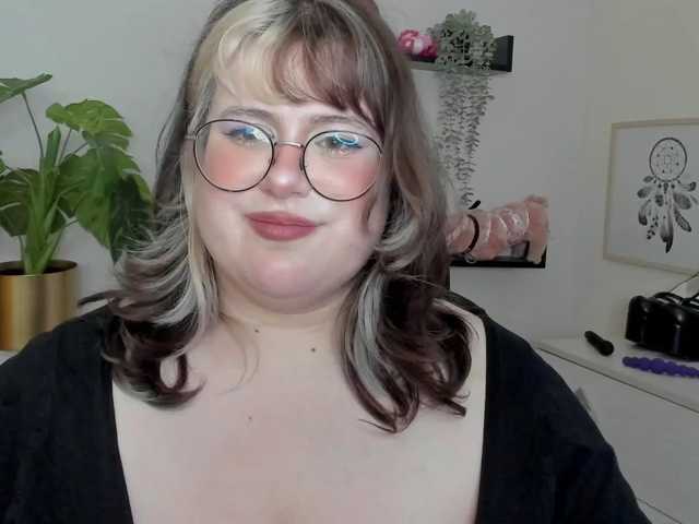 OpheliaLush live cam on BongaCams