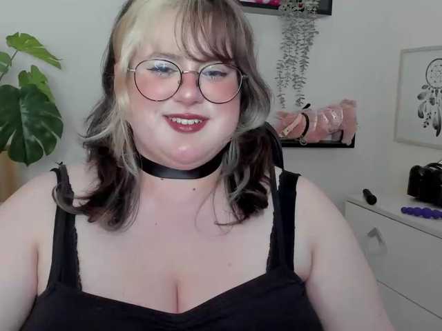 OpheliaLush live cam on BongaCams