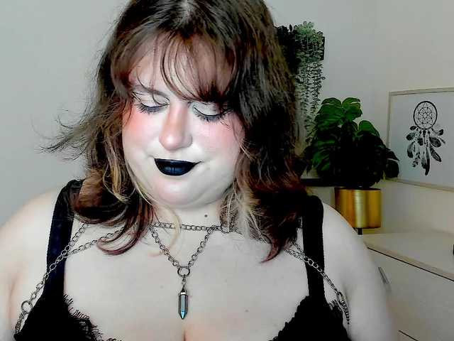 OpheliaLush live cam on BongaCams