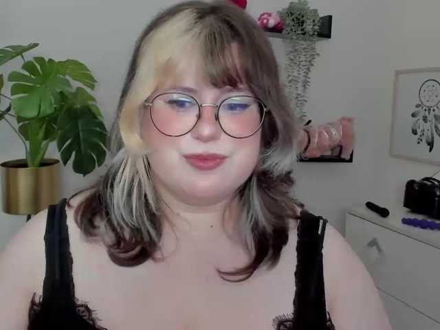 OpheliaLush live cam on BongaCams