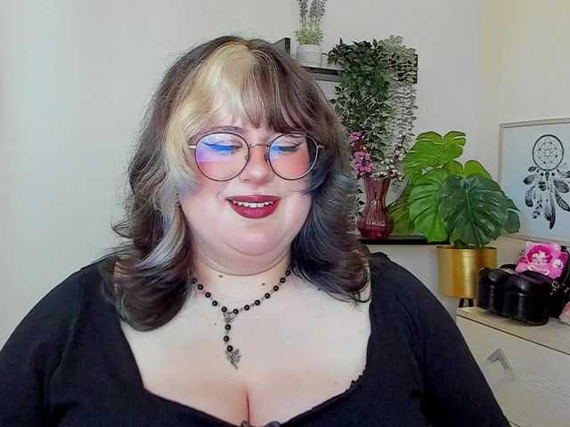 OpheliaLush live cam on BongaCams