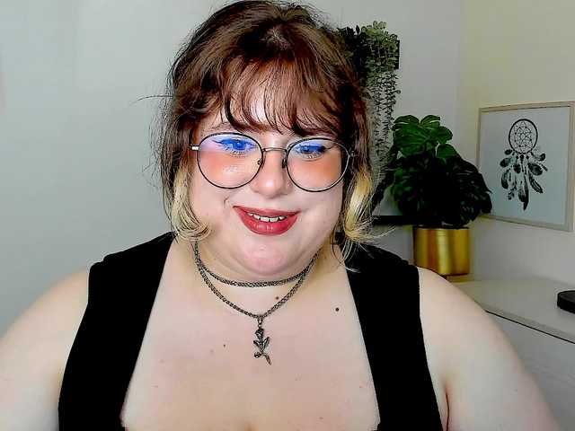 OpheliaLush live cam on BongaCams