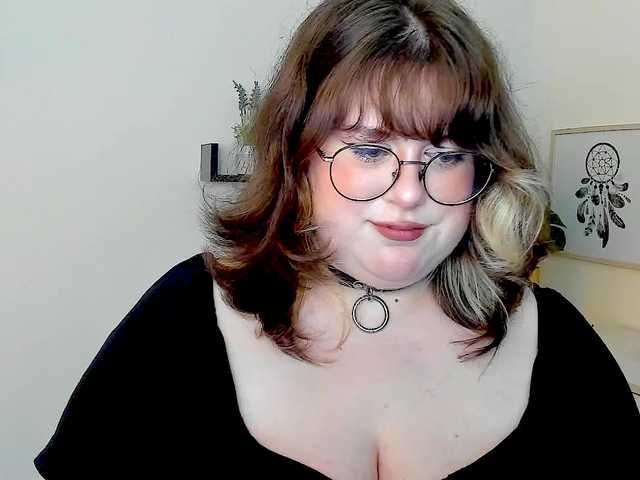 OpheliaLush live cam on BongaCams
