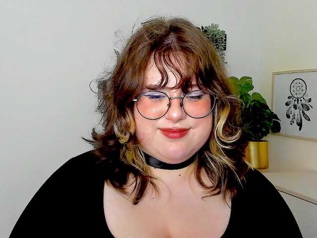 OpheliaLush live cam on BongaCams