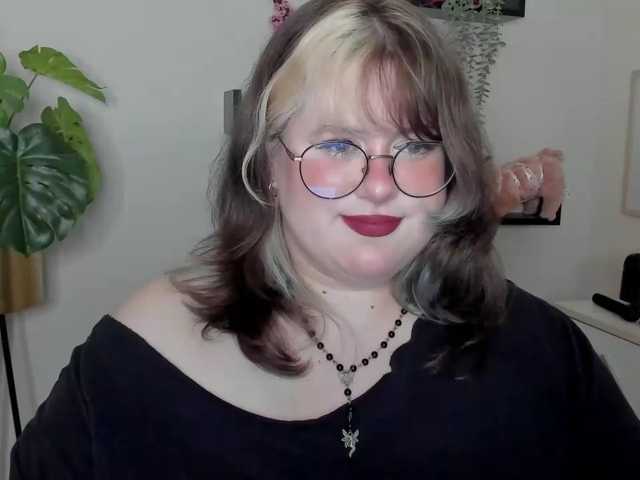 OpheliaLush live cam on BongaCams