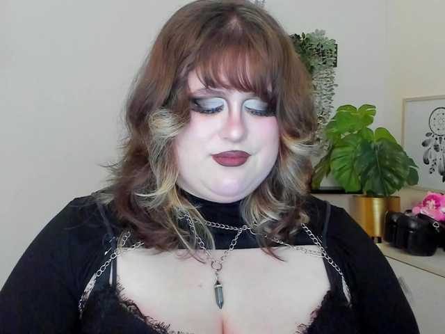 OpheliaLush live cam on BongaCams