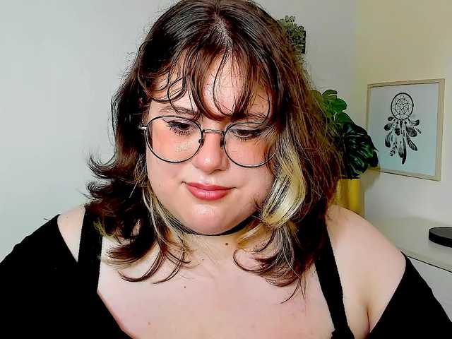 OpheliaLush live cam on BongaCams