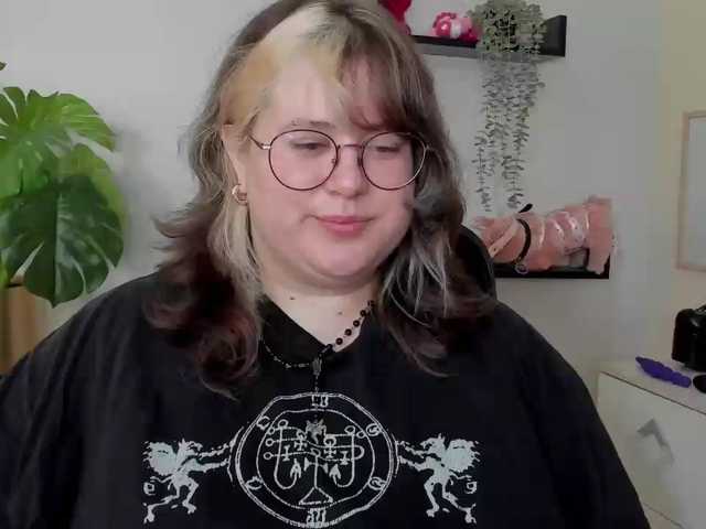 OpheliaLush live cam on BongaCams