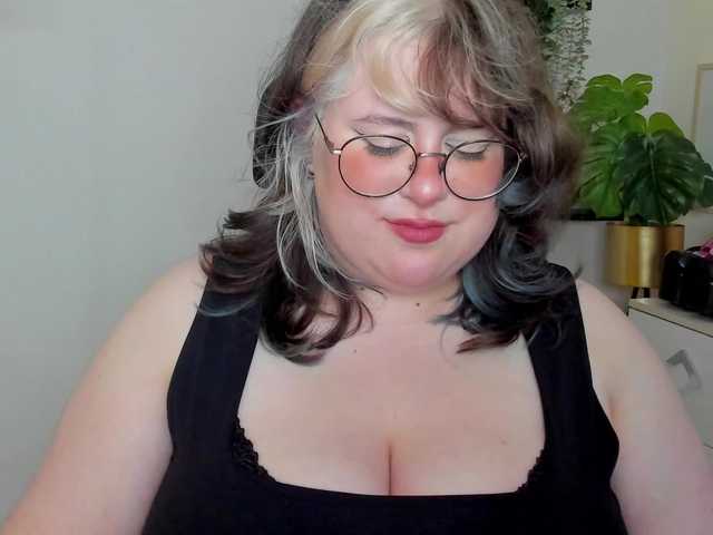OpheliaLush live cam on BongaCams