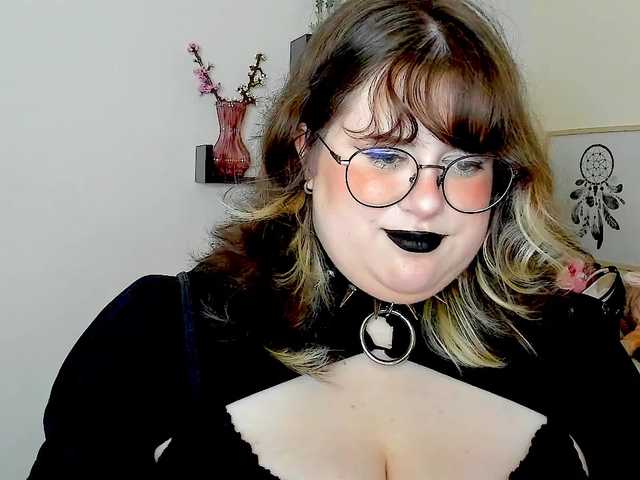 OpheliaLush live cam on BongaCams