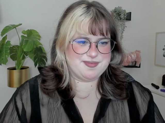 OpheliaLush live cam on BongaCams