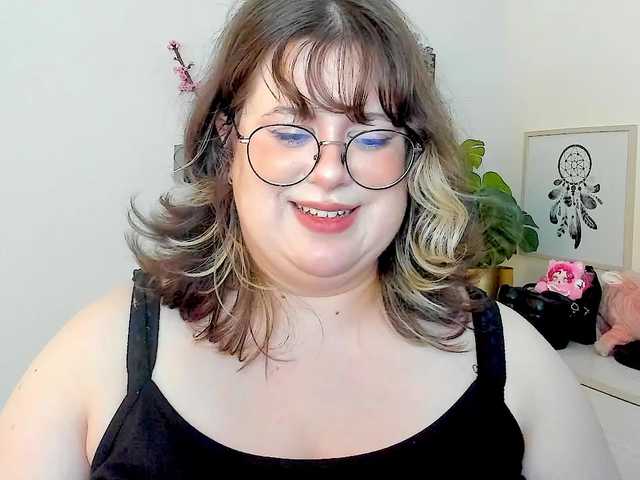 OpheliaLush live cam on BongaCams