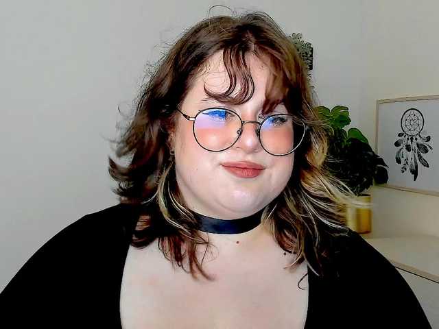 OpheliaLush live cam on BongaCams