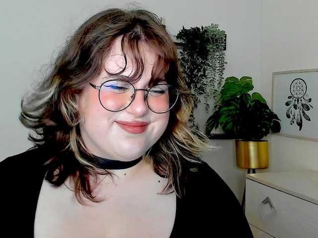 OpheliaLush live cam on BongaCams