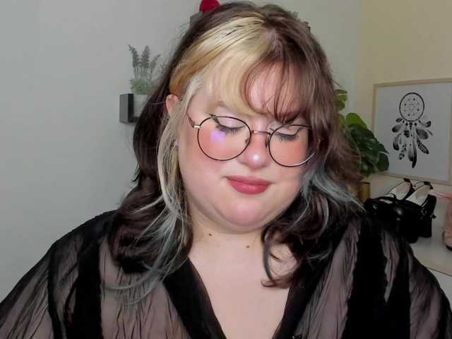 OpheliaLush live cam on BongaCams
