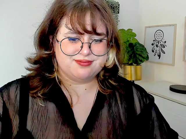 OpheliaLush live cam on BongaCams