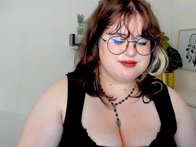 OpheliaLush live cam on BongaCams