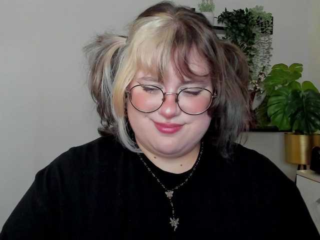 OpheliaLush live cam on BongaCams