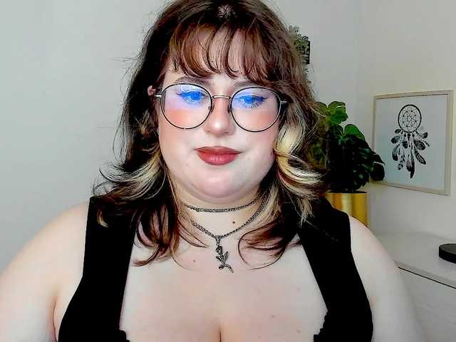 OpheliaLush live cam on BongaCams