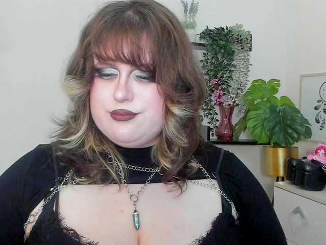 OpheliaLush live cam on BongaCams