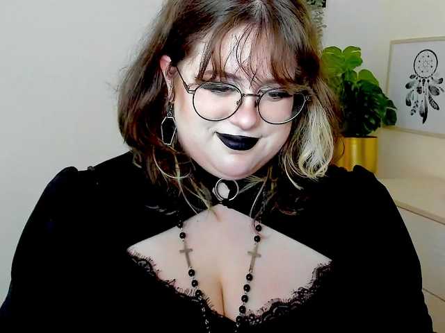 OpheliaLush live cam on BongaCams
