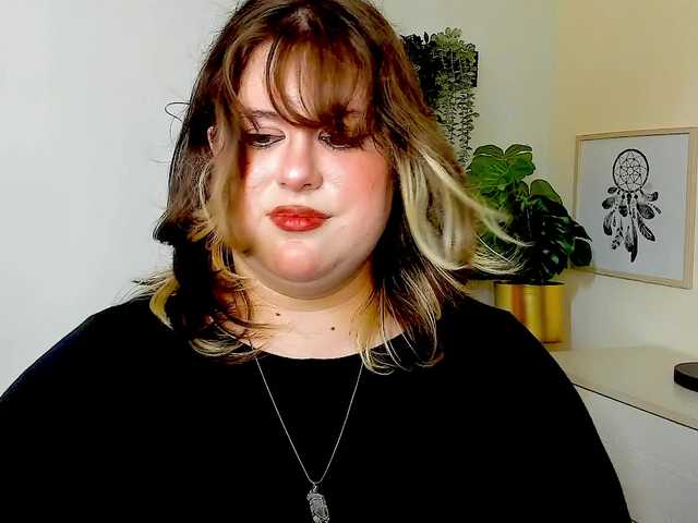 OpheliaLush live cam on BongaCams