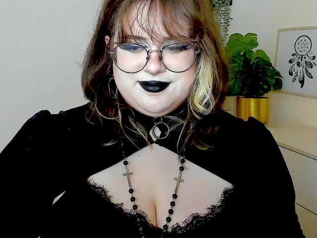 OpheliaLush live cam on BongaCams