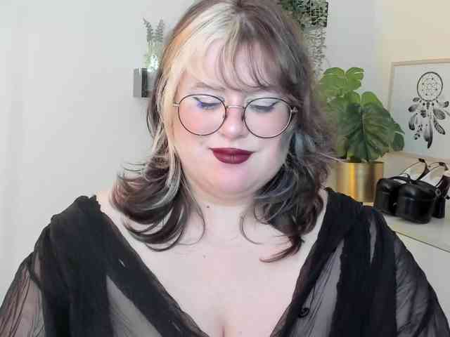 ophelialush's live room