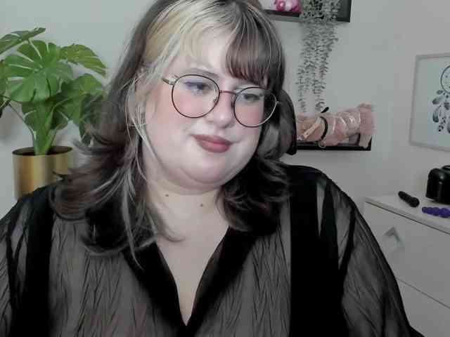 ophelialush's live room