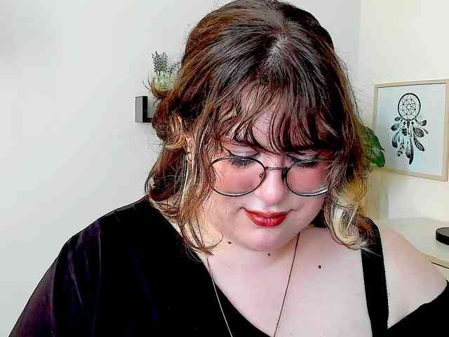 OpheliaLush Live Webcam on BongaCams