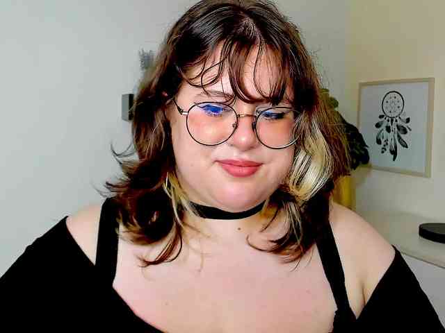 OpheliaLush Live Webcam on BongaCams