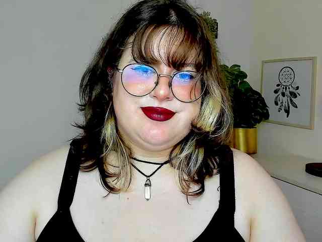 OpheliaLush Live Webcam on BongaCams