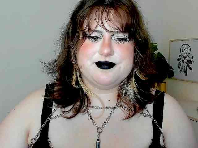 OpheliaLush webcam