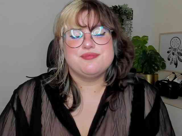 ophelialush's live room