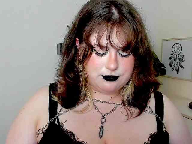 OpheliaLush webcam