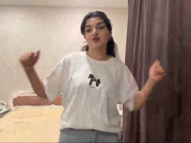 Izabel live webcam show