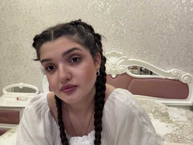 Izabel live cam preview