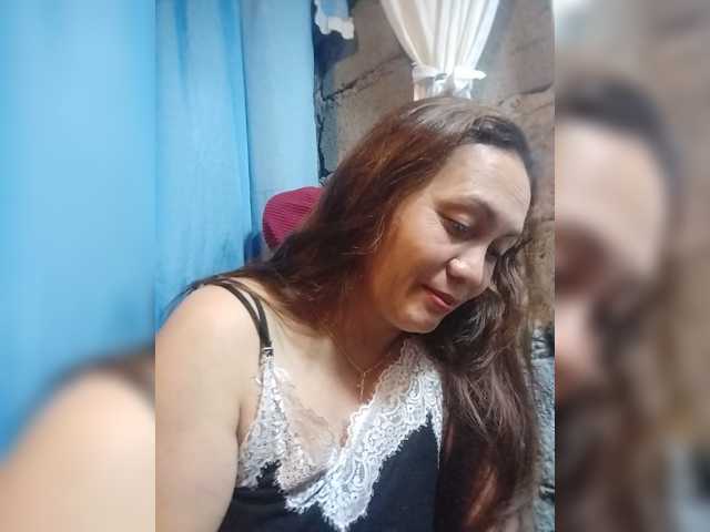 SexyShapire live cam on BongaCams