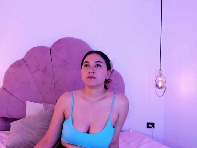 alisonmml live webcam show