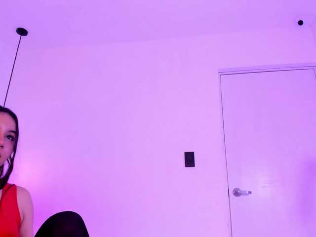 alisonmml live cam on BongaCams