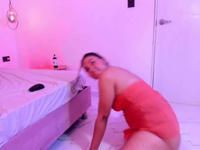 alisonmml live cam on BongaCams